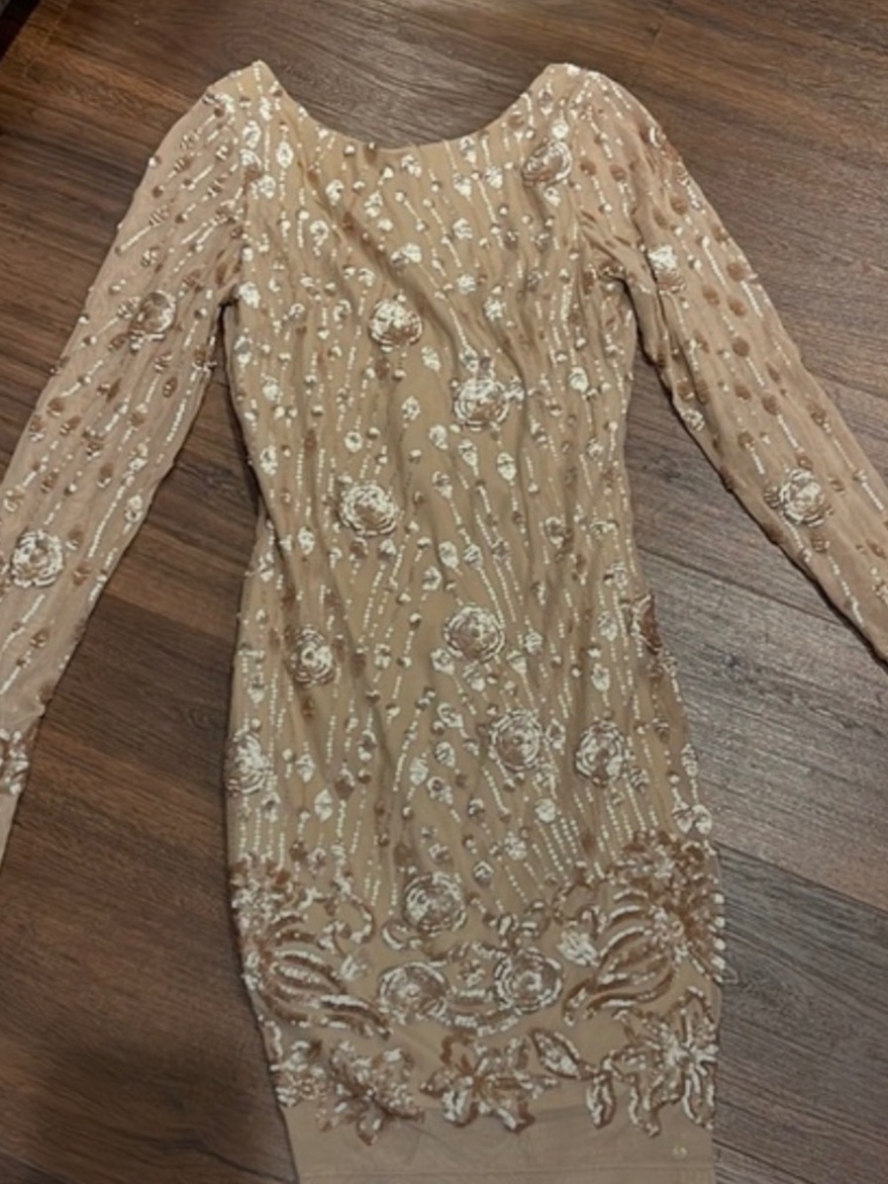 Lulus NWOT Party Dress lined in a gold sequenced style!